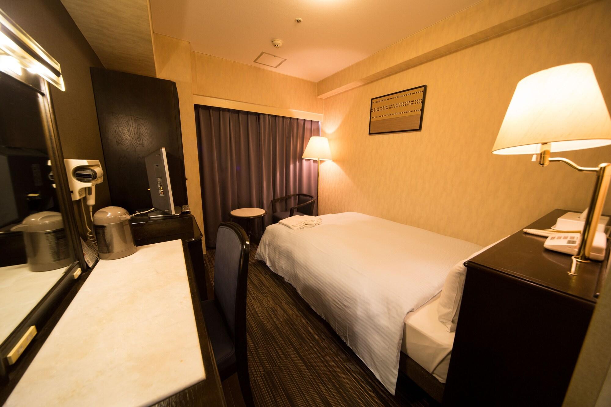 סואיטה Hotel Claiton Esaka מראה חיצוני תמונה