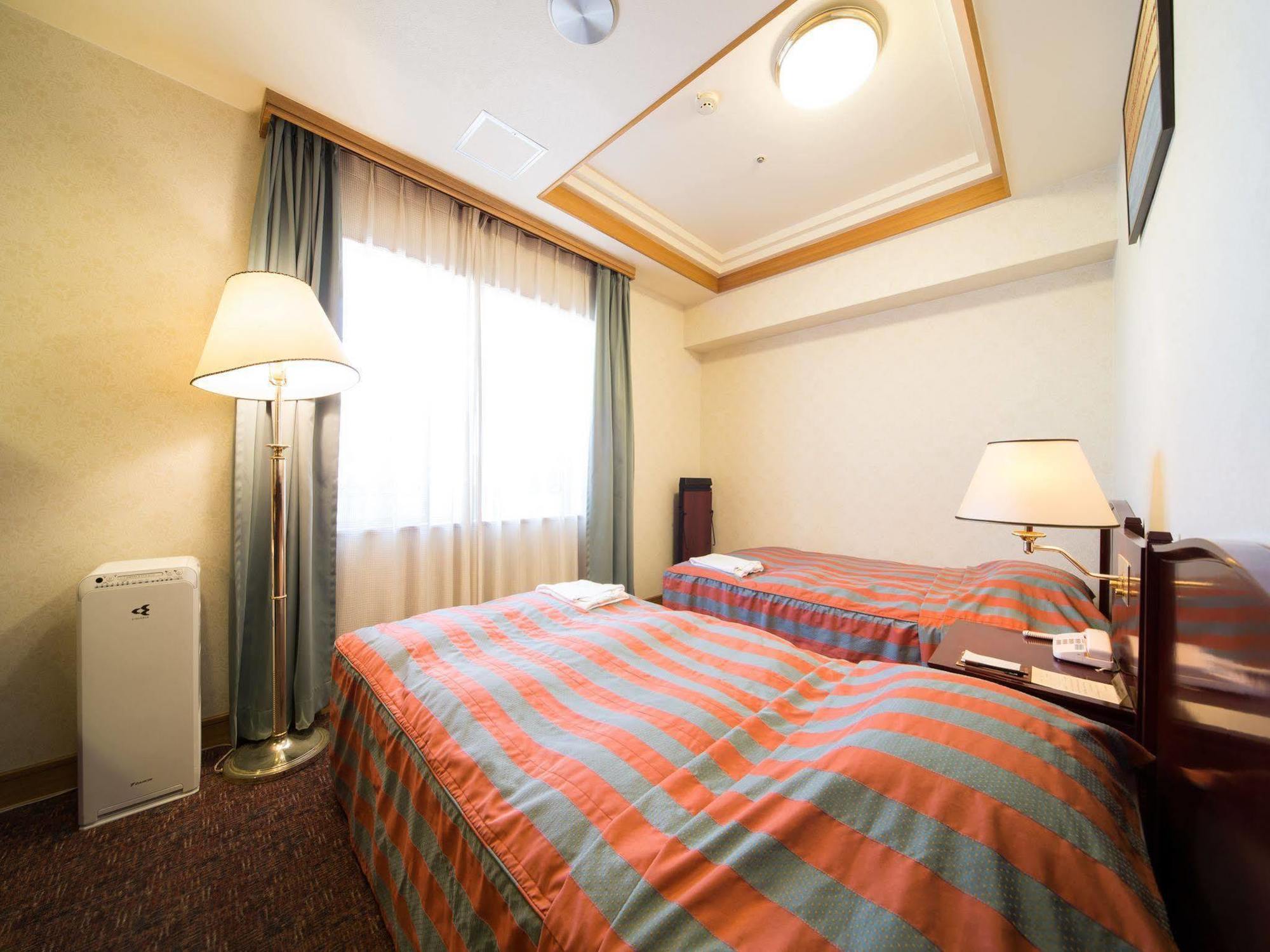 סואיטה Hotel Claiton Esaka מראה חיצוני תמונה